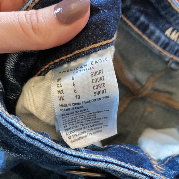 Dark wash destroyed skinny jeans size 6 short - Picture 4 of 4